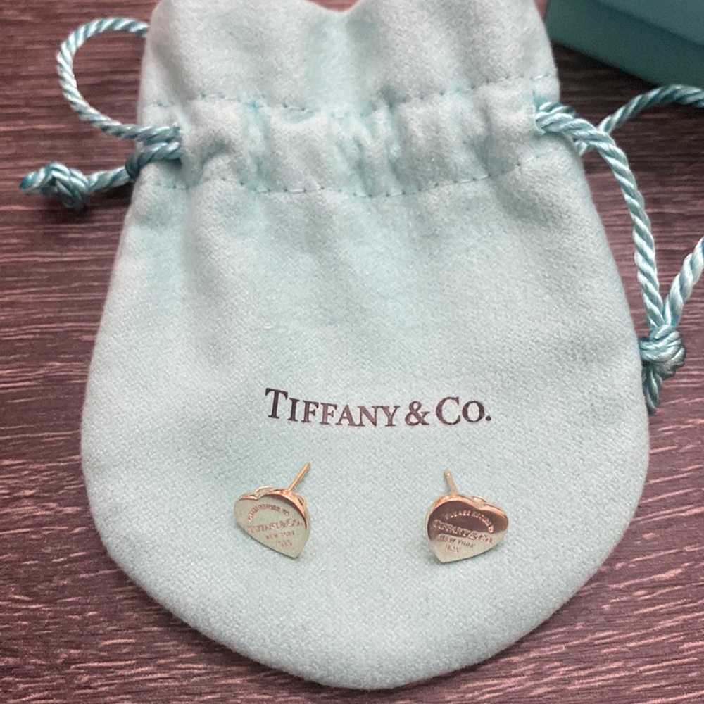 Tiffany & Co heart stud mini earrings